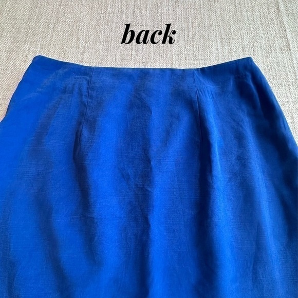 ANN TAYLOR Royal Blue Skirt Rayon Lined Midi Pencil Buttons Soft Women’s 10 - Picture 8 of 13